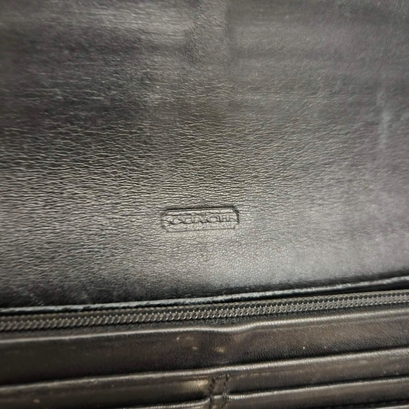 Coach Vintage 90s Iconic Old Money Turn Lock Timeless Soft Black Leather Wallet - Picture 5 of 7